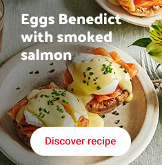 Eggs benedict with smoked salmon